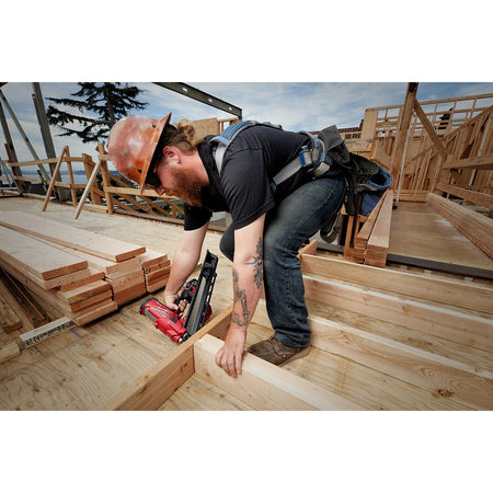 Milwaukee 48-08-2745 M18 FUEL™ 30 Degree Framing Nailer Extended Capacity Magazine - in use