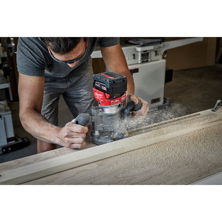 Milwaukee 48-10-5601 Compact Router Plunge Base - in use