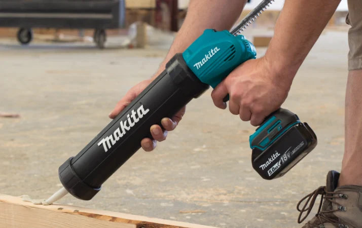 Makita Caulking Gun