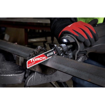 Milwaukee 48-00-5261 6" 7TPI The TORCH™ for CAST IRON with NITRUS CARBIDE™ 1PK - in use