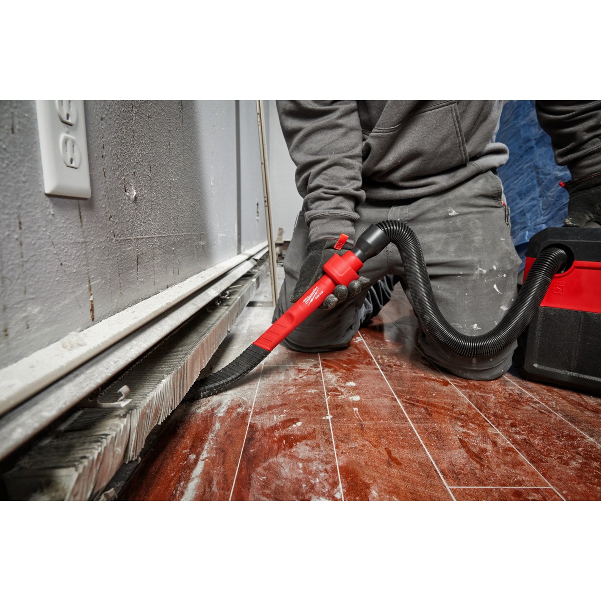 Milwaukee 49-90-2030 AIR-TIP™ Flexible Long Reach Crevice Tool - in use