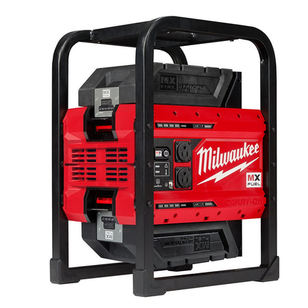 Milwaukee MXF002-2XC MX FUEL™ CARRY-ON™ 3600W/1800W Power Supply - product view
