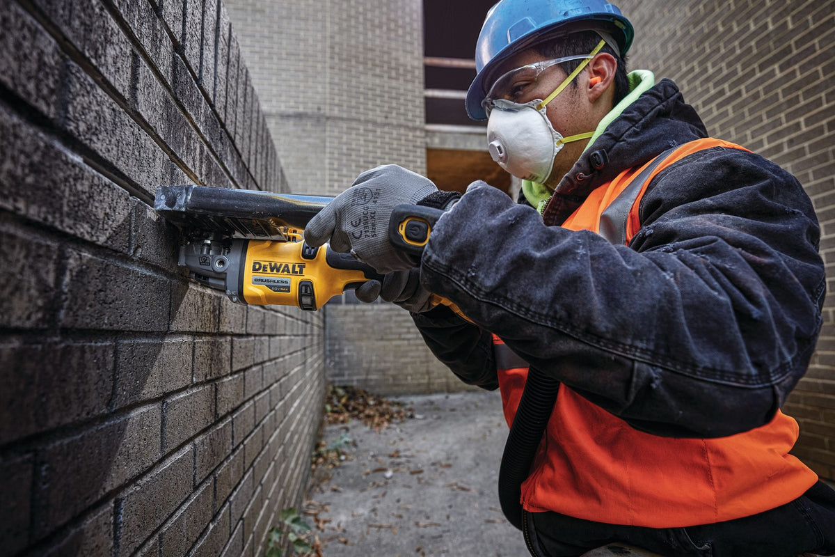 DEWALT DCG418X2 Gen 2 - 60V BRUSHLESS 4-1/2"-6" GRINDER KIT (2 - DCB609) - in use