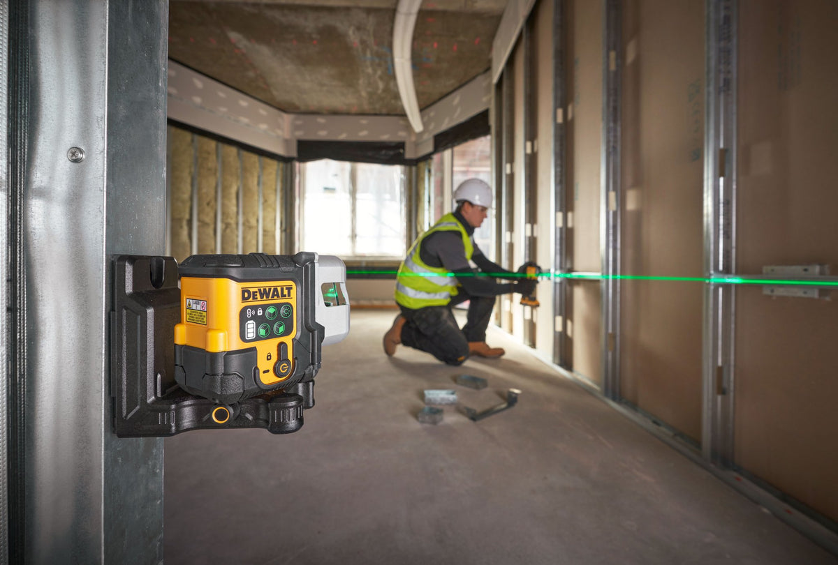 DEWALT DCLE14301GB USB Rechargeable Green 3 X 180 Degree Line Laser Base Kit - in use