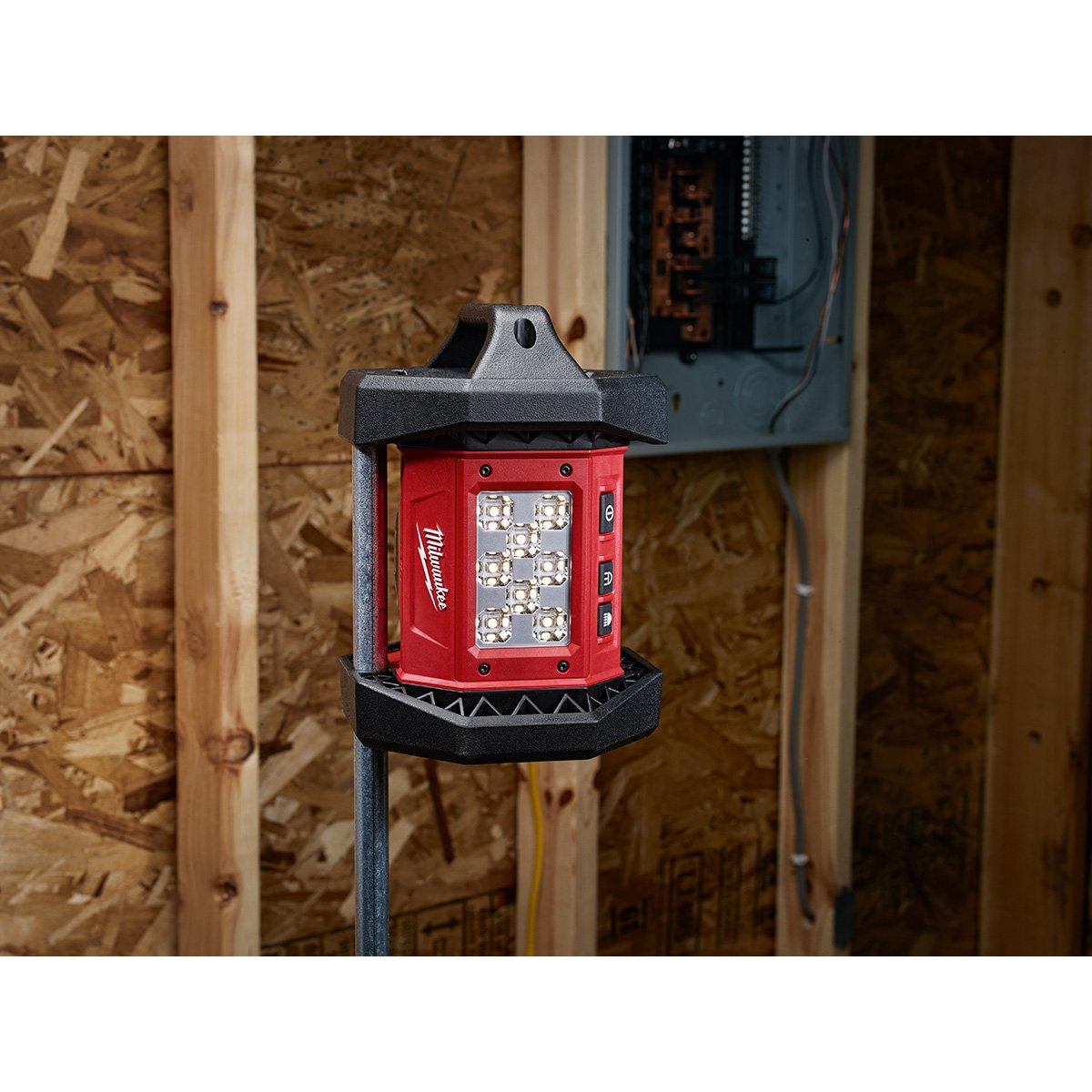 Milwaukee 2361-20 M18™ LED Flood Light - in use