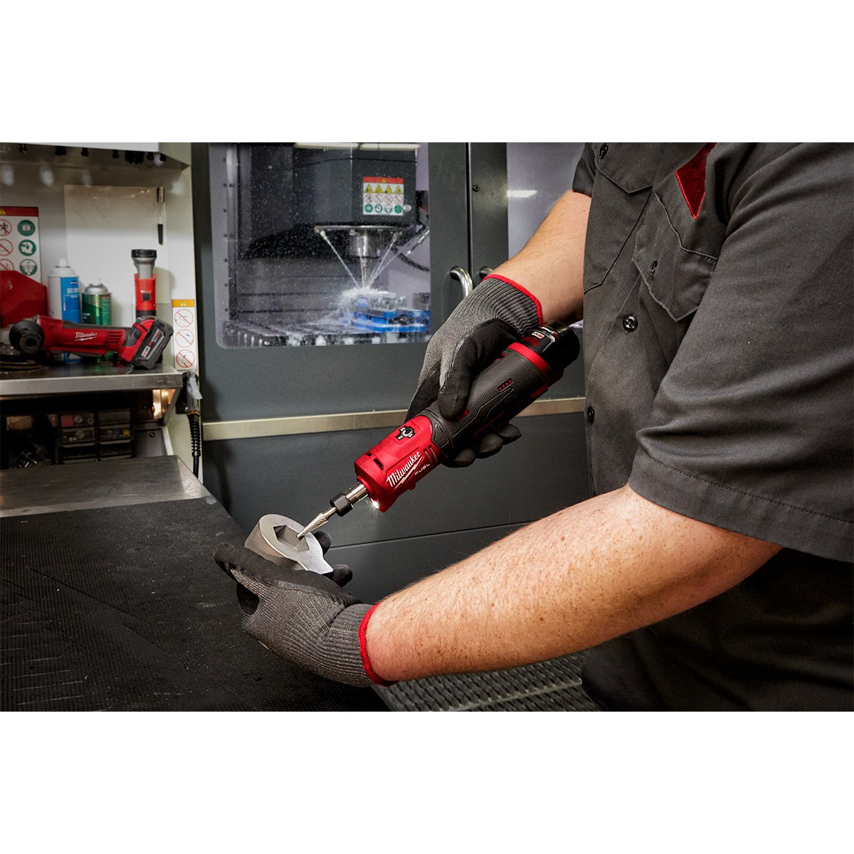 Milwaukee 2486-20 M12 FUEL™ Straight Die Grinder - in use