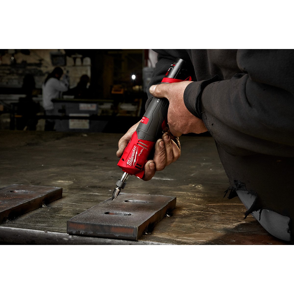 Milwaukee 2486-22 M12 FUEL™ 1/4" Straight Die Grinder 2 BATTERY KIT - in use