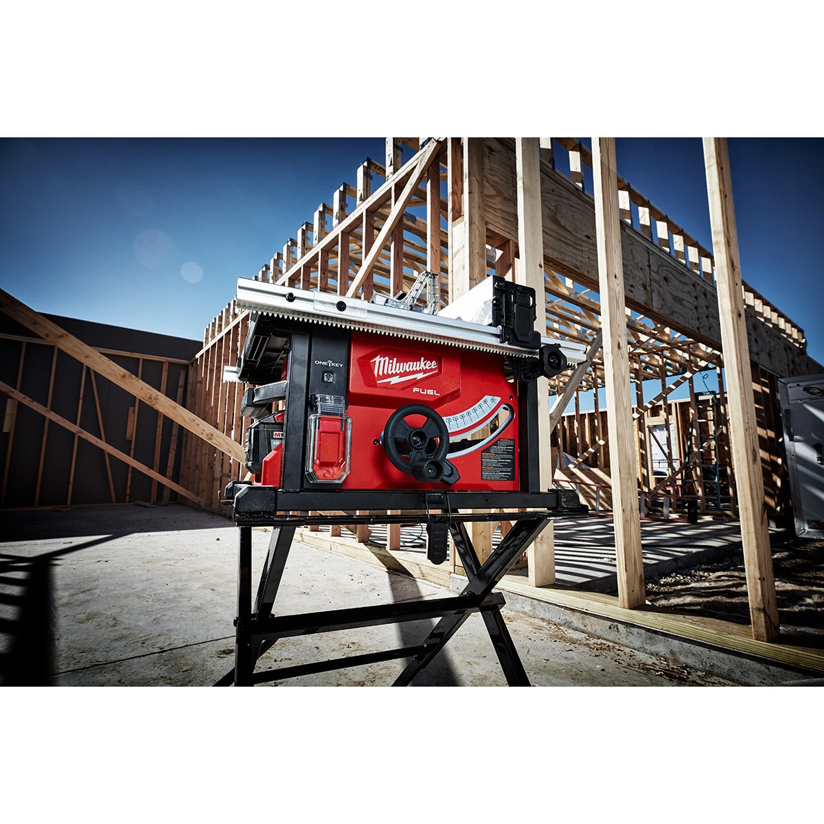 Milwaukee 2736-21HD M18 FUEL™ 8-1/4 in. Table Saw with ONE-KEY™ Kit - in use