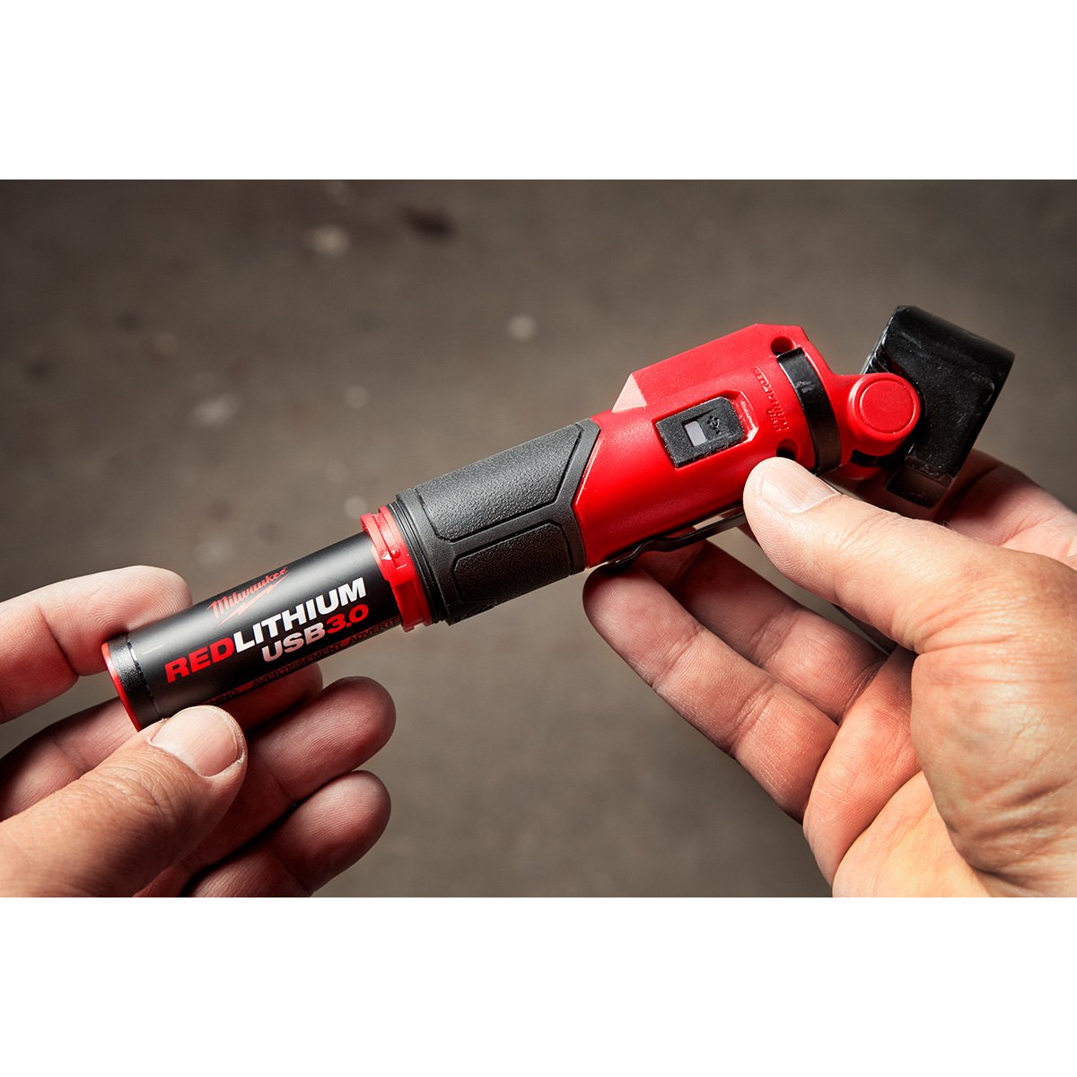 Milwaukee 48-11-2131 REDLITHIUM™ USB 3.0AH Battery - in use