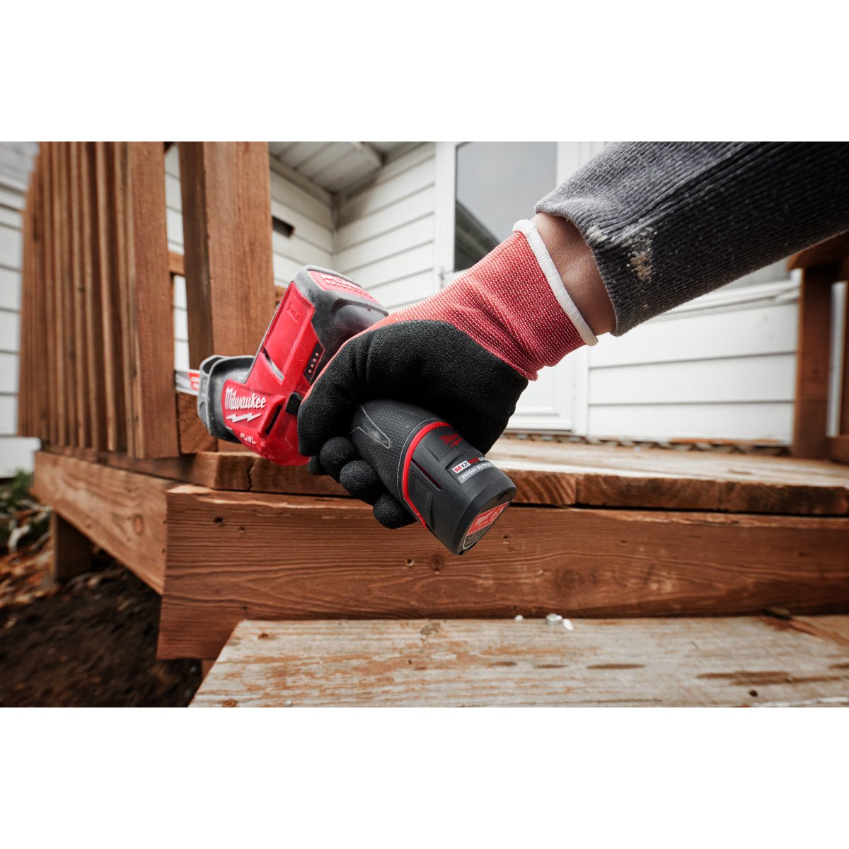 Milwaukee 48-11-2425 M12 REDLITHIUM™ HIGH OUTPUT™ CP2.5 Battery Pack - in use