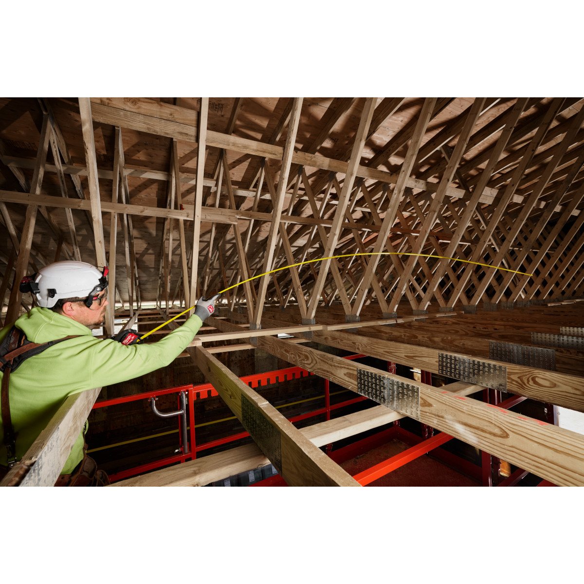 Milwaukee 48-22-1225 25ft Wide Blade Tape Measure - in use