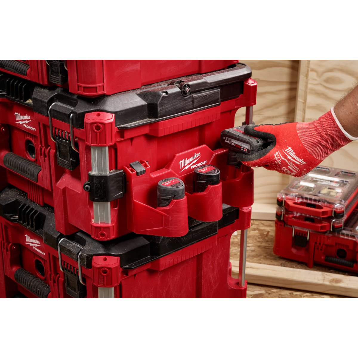 Milwaukee 48-22-8604 PACKOUT™ Tool Box M12™ Battery Rack Attachment - in use