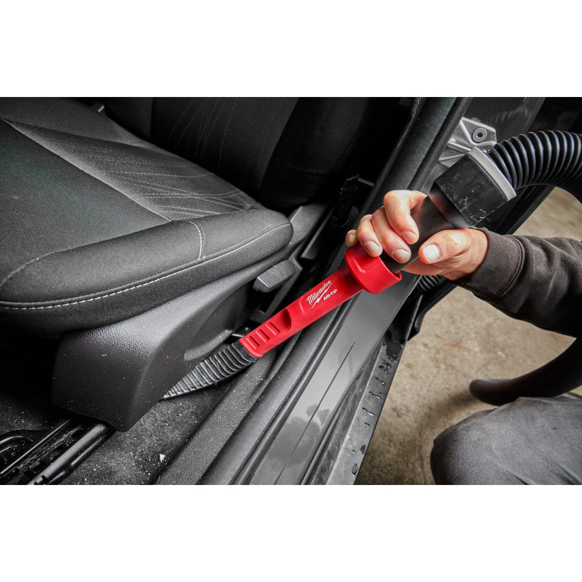 Milwaukee 49-90-2030 AIR-TIP™ Flexible Long Reach Crevice Tool - in use