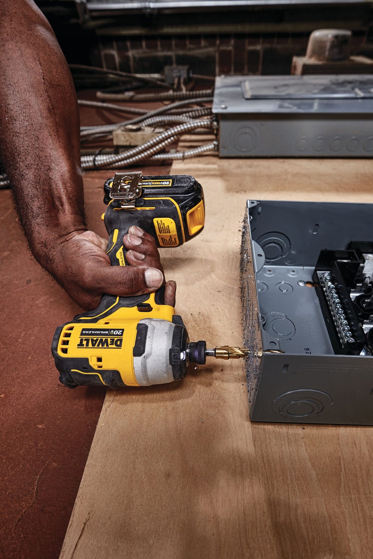 DEWALT DCF809B 20V MAX* ATOMIC Cordless Brushless 1/4 in Impact Driver Drill - in use