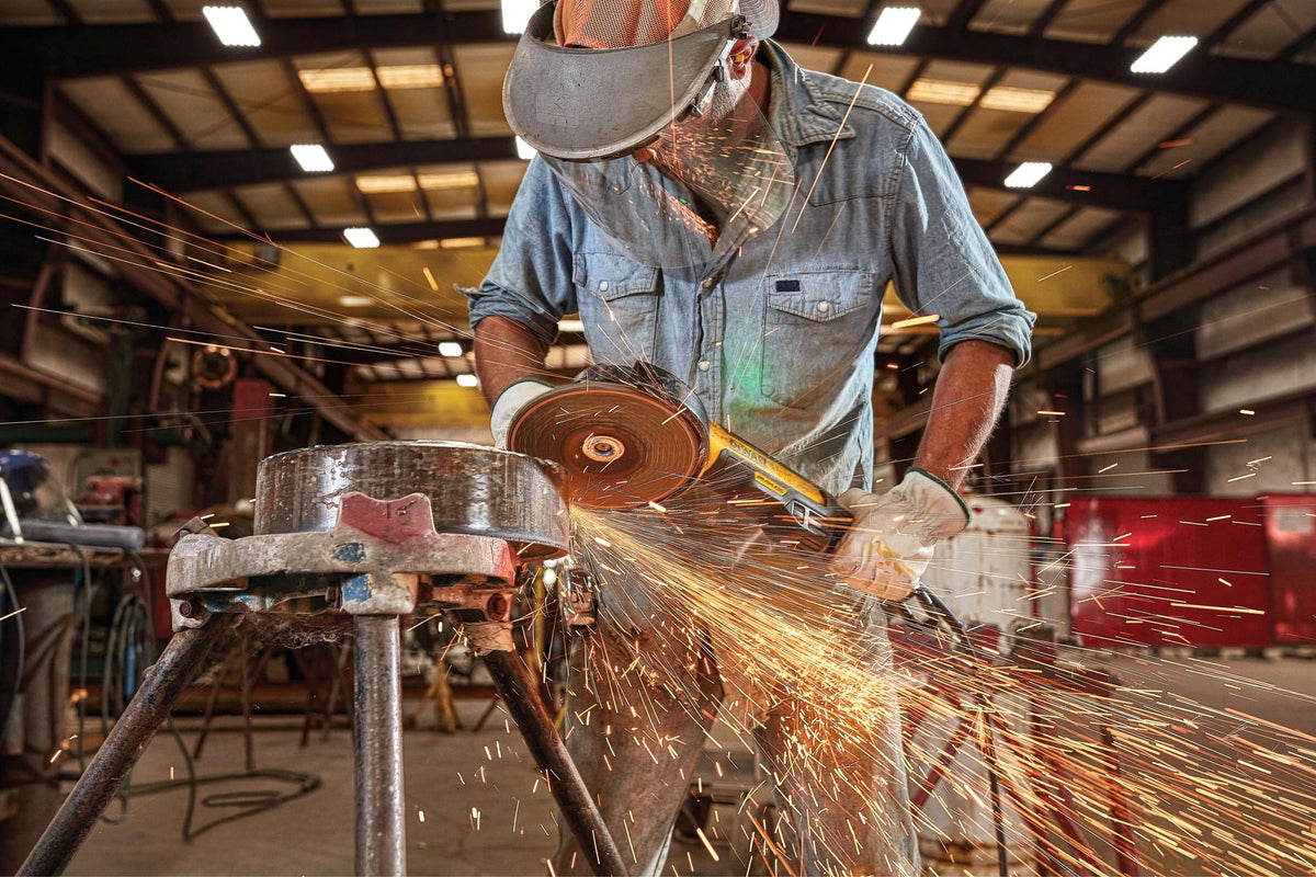 DEWALT DWE43840CN Angle Grinder, Rat Tail, 7-Inch, 13-Amp - in use