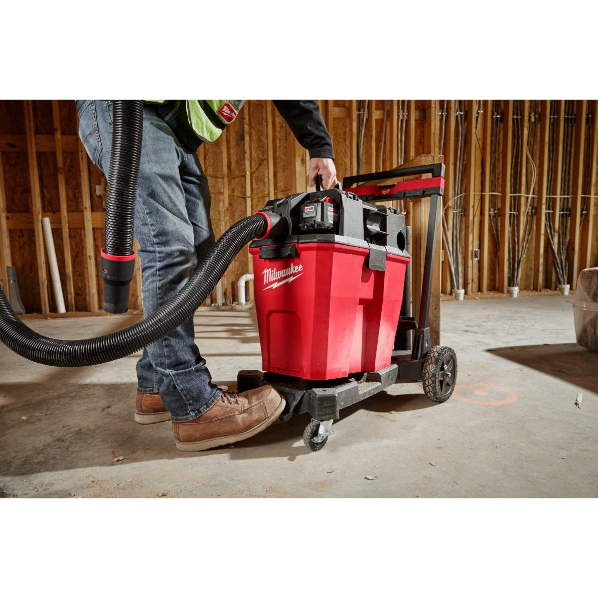 Milwaukee 0933-20 Premium Wet/Dry Vacuum Cart - in use