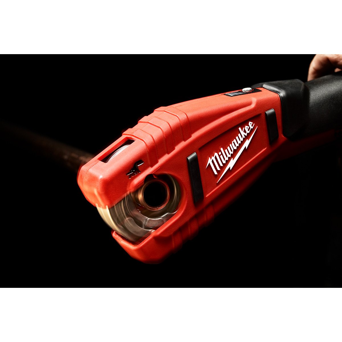 Milwaukee 2471-21 M12™ Cordless Lithium-Ion Copper Tubing Cutter - in use