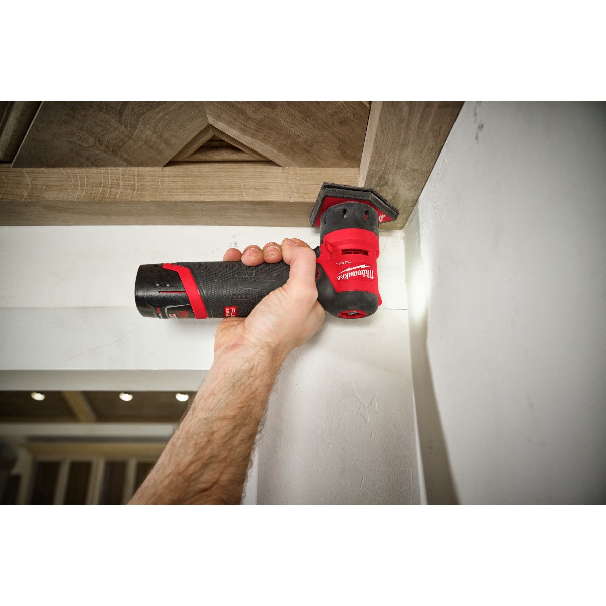 Milwaukee 2531-20 M12 FUEL™ Orbital Detail Sander - in use