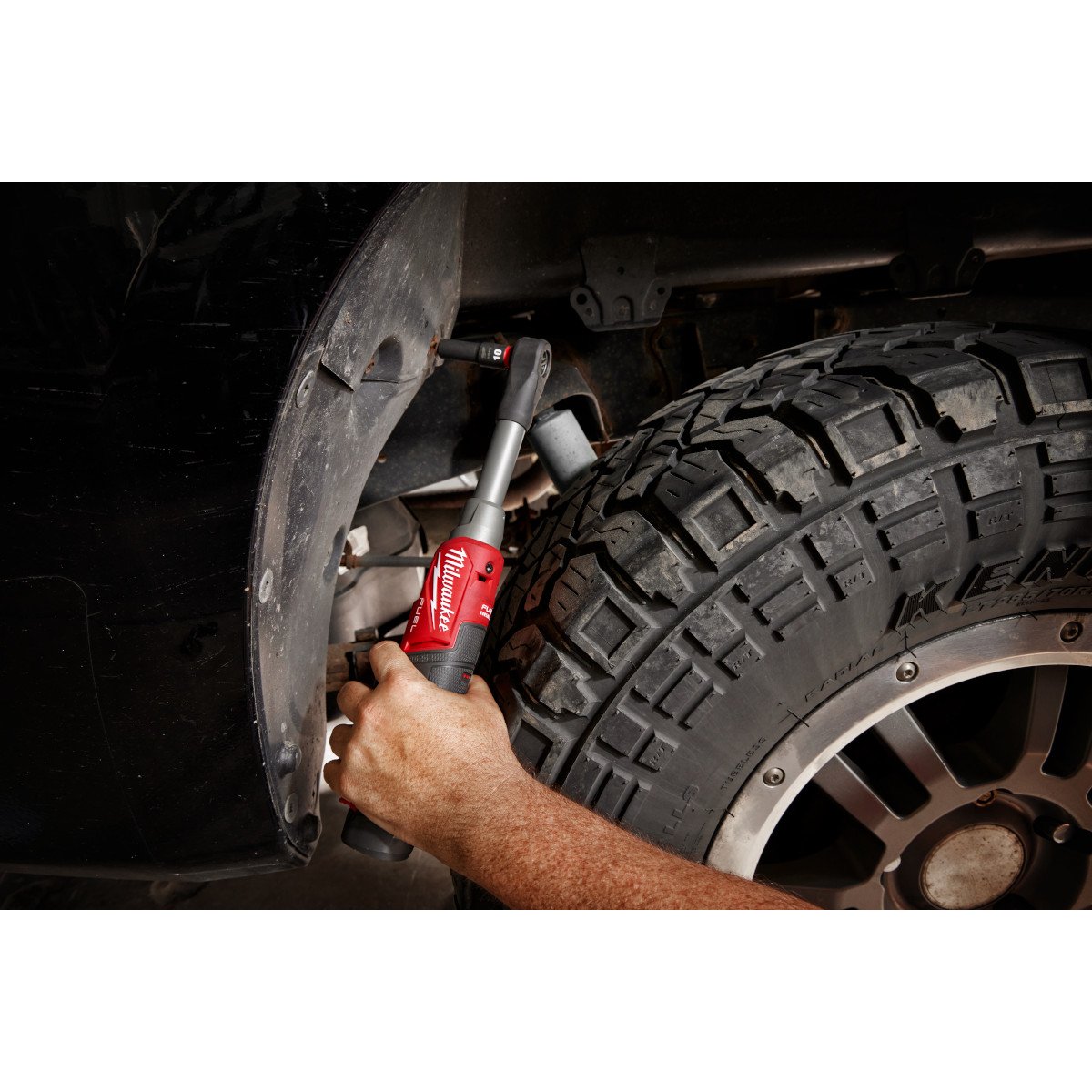 Milwaukee 2569-21 M12 FUEL™ 3/8" Extended Reach High Speed Ratchet Kit - in use