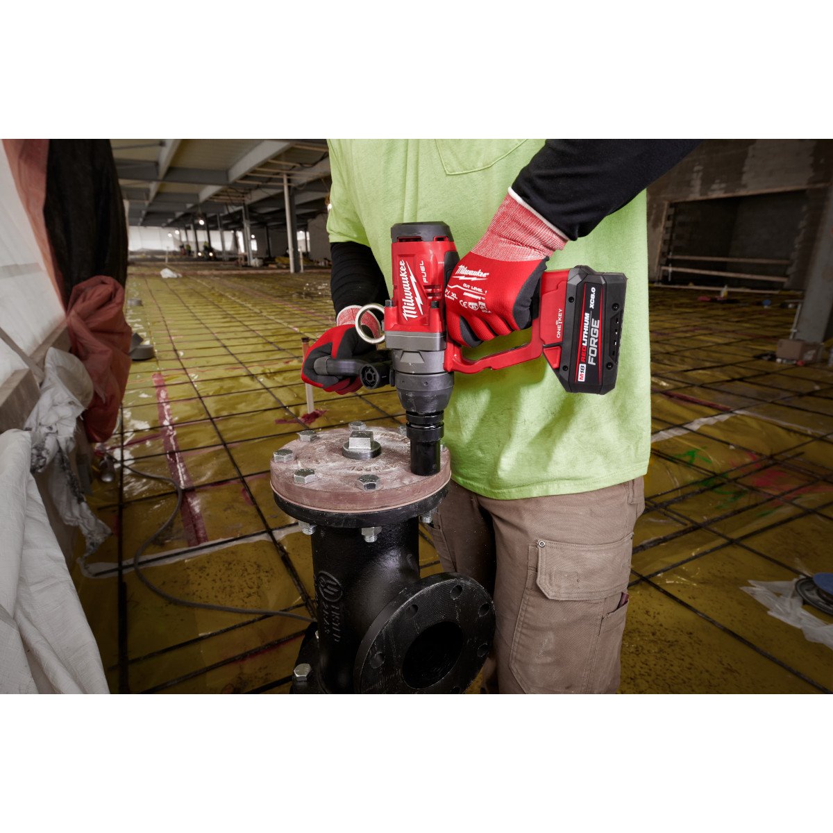 Milwaukee 2867-20 M18 FUEL™ 1" High Torque Impact Wrench w/ ONE-KEY™ - in use