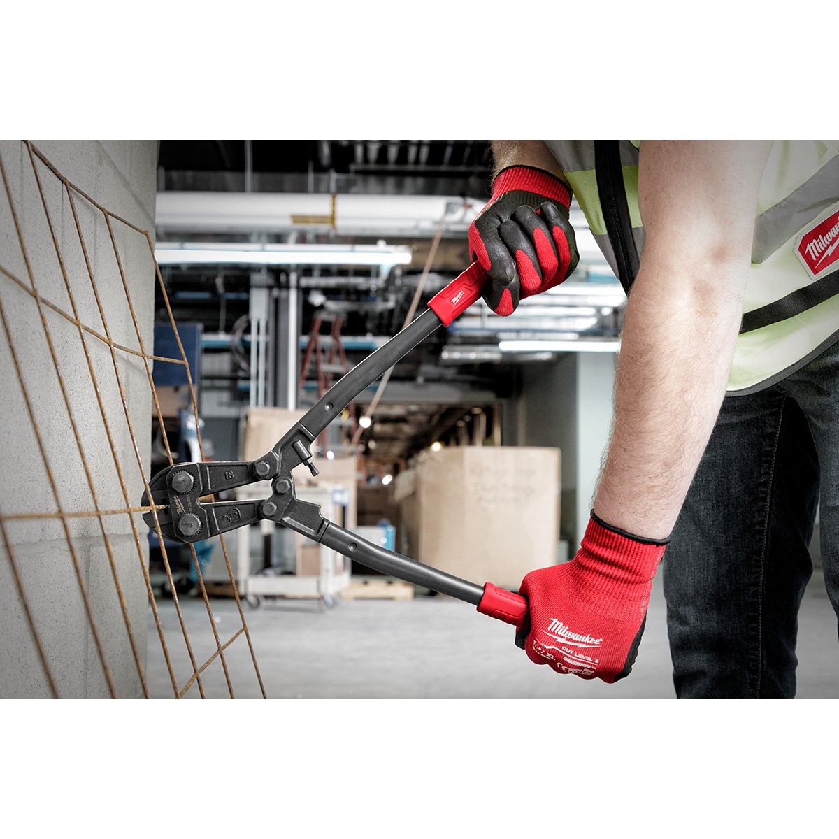 Milwaukee 48-22-4018 18 in. Bolt Cutter - in use