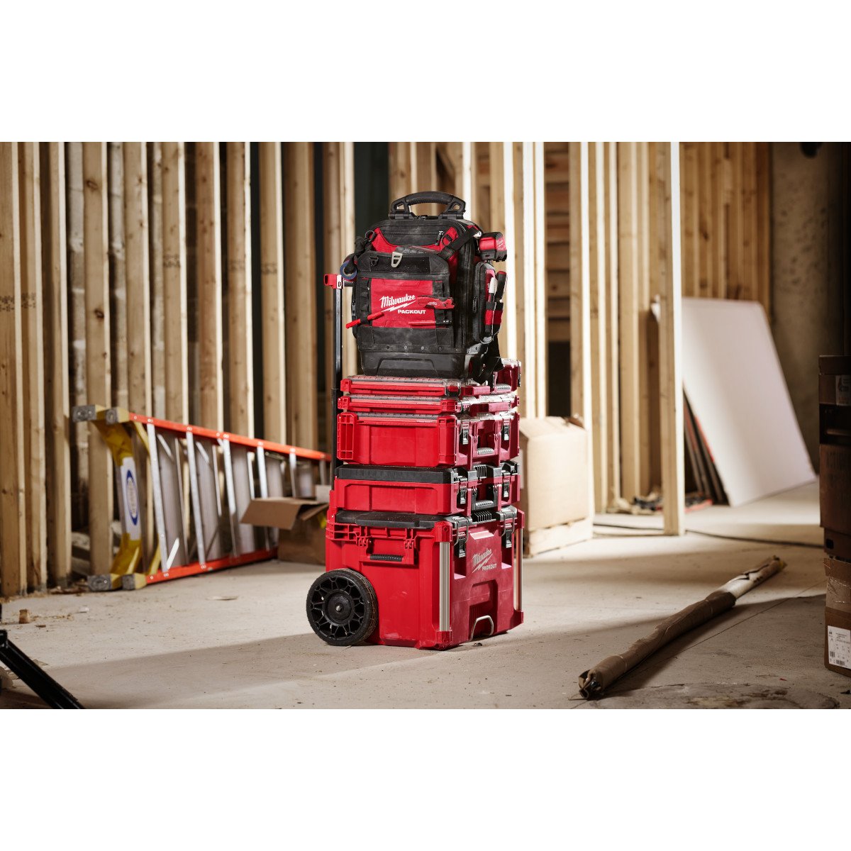 Milwaukee 48-22-8303 PACKOUT™ Structured Backpack - in use