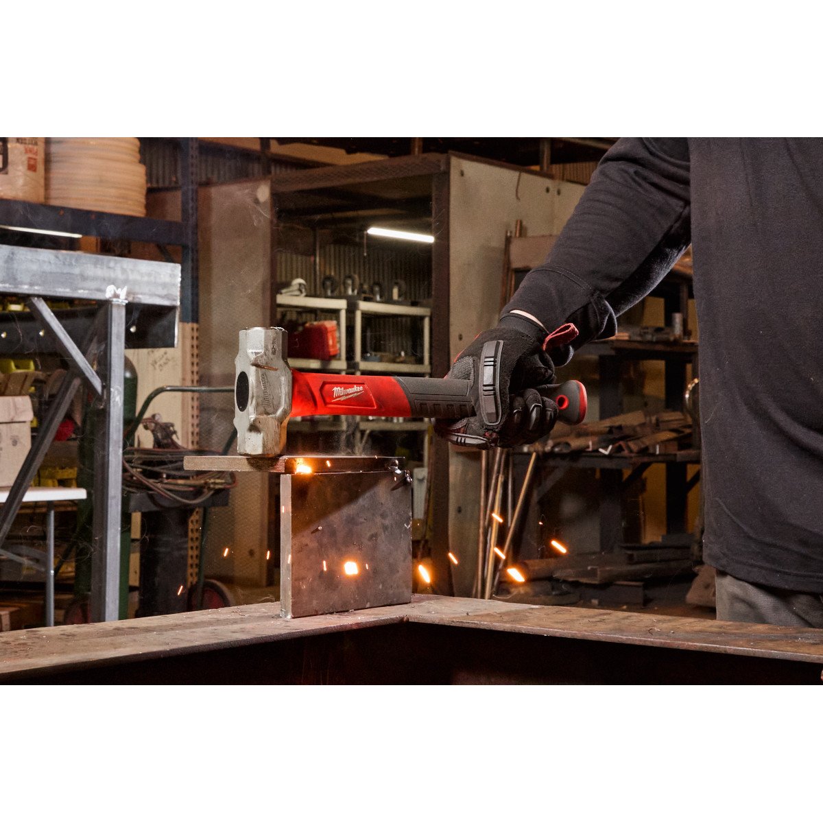 Milwaukee 48-22-9312 2.5lb Fiberglass Engineer Hammer - in use