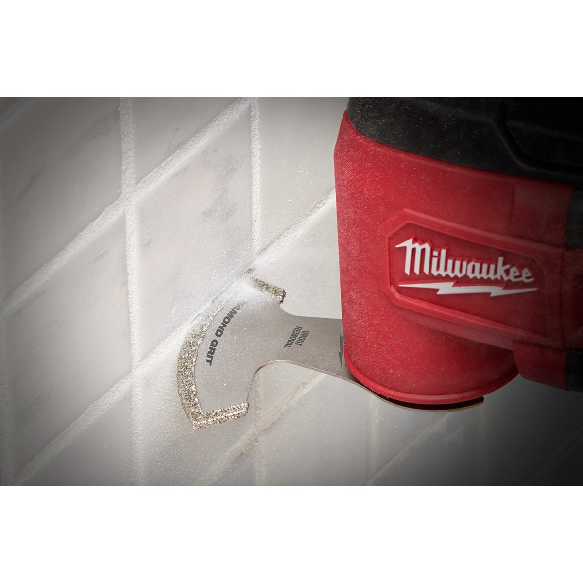 Milwaukee 49-25-2271 OPEN-LOK Diamond Grit Boot Blade 1 Pk - in use