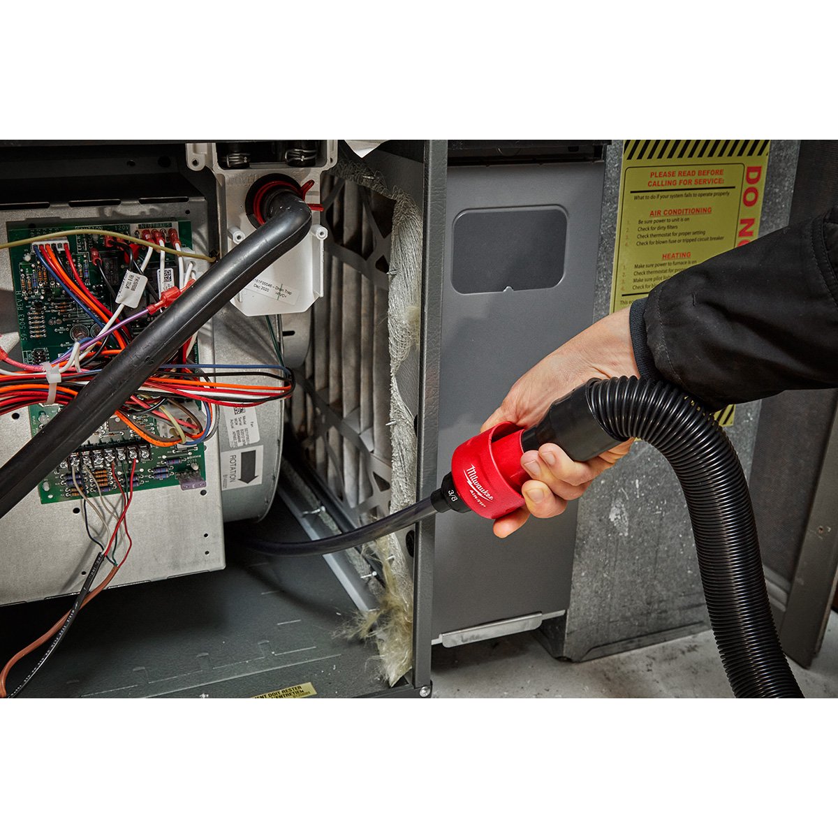 Milwaukee 49-90-2037 AIR-TIP™ Long Reach Flexible Micro Hose Set - in use