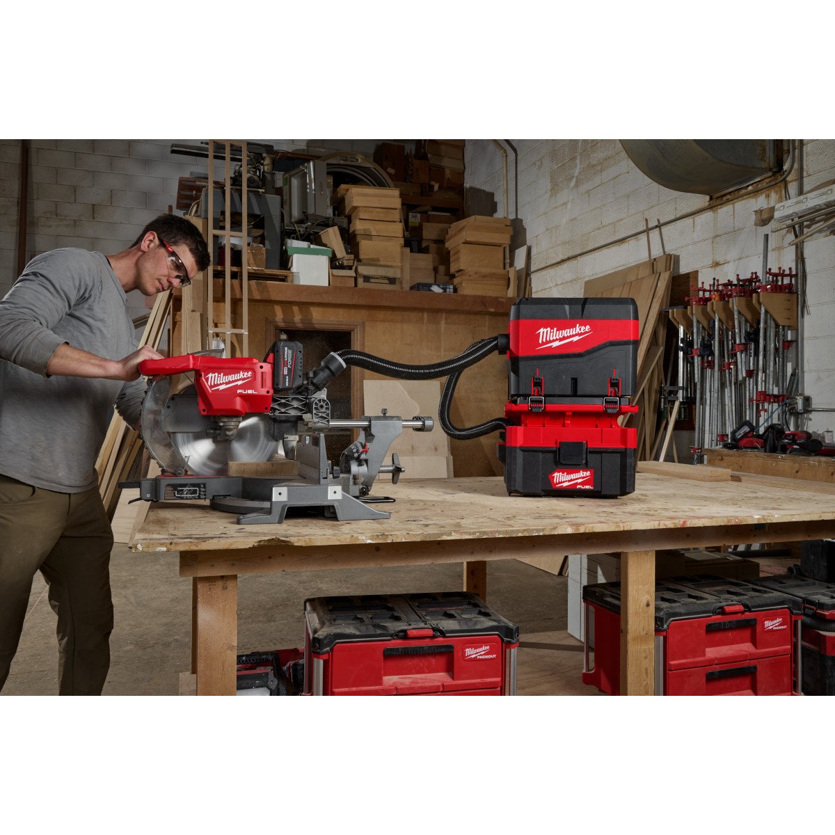 Milwaukee 49-90-2200 PACKOUT™ Compact Debris Separator - in use