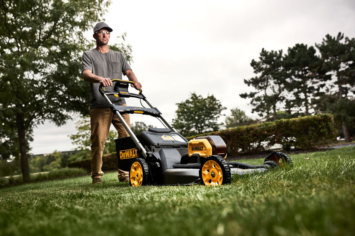 DEWALT DCMWP600X2-CA 60V Next Gen Push Mower Can - in use