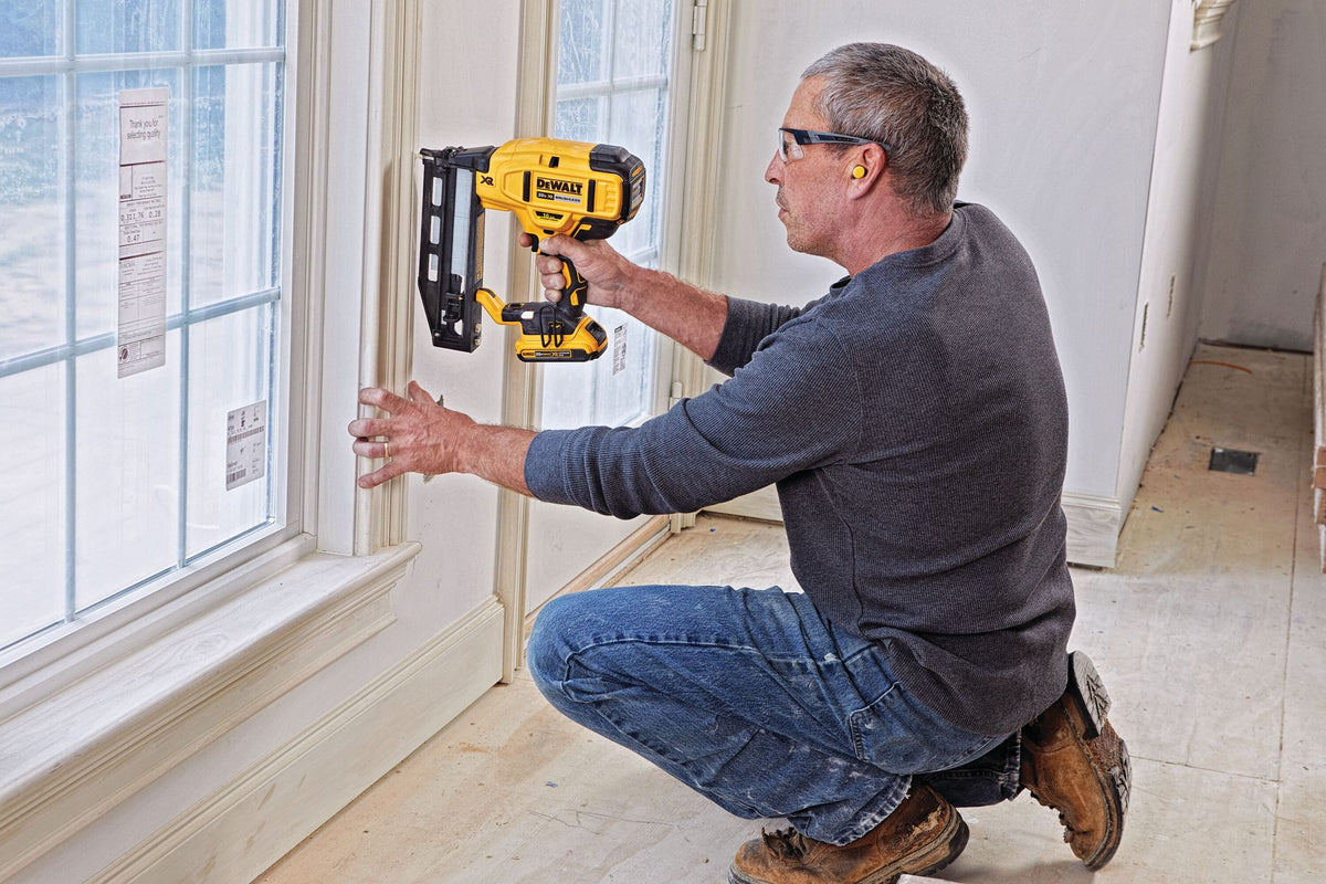 DEWALT DCN662D1 20V MAX 16GA ST FINISH NAILER KIT - in use