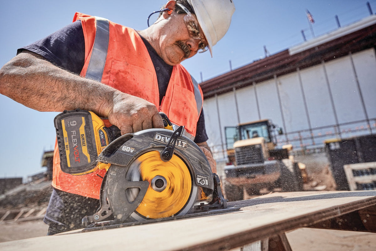 DEWALT DCS578X2 FLEXVOLT 60V MAX Brushless7-1/4 in. Cordless Circular Saw with Brake Kit - in use