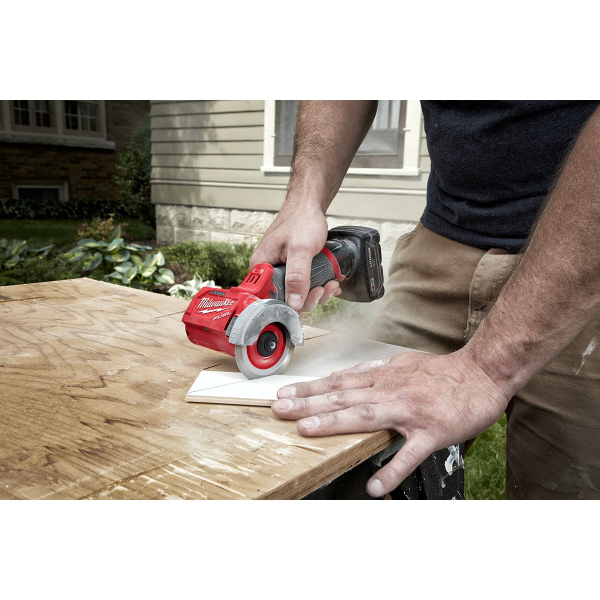 Milwaukee 2522-21XC M12 FUEL™ 3 in. Compact Cut Off Tool Kit - in use