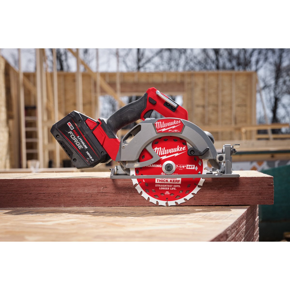 Milwaukee 2834-21HD M18 FUEL™ 7-1/4” Circular Saw Kit - in use