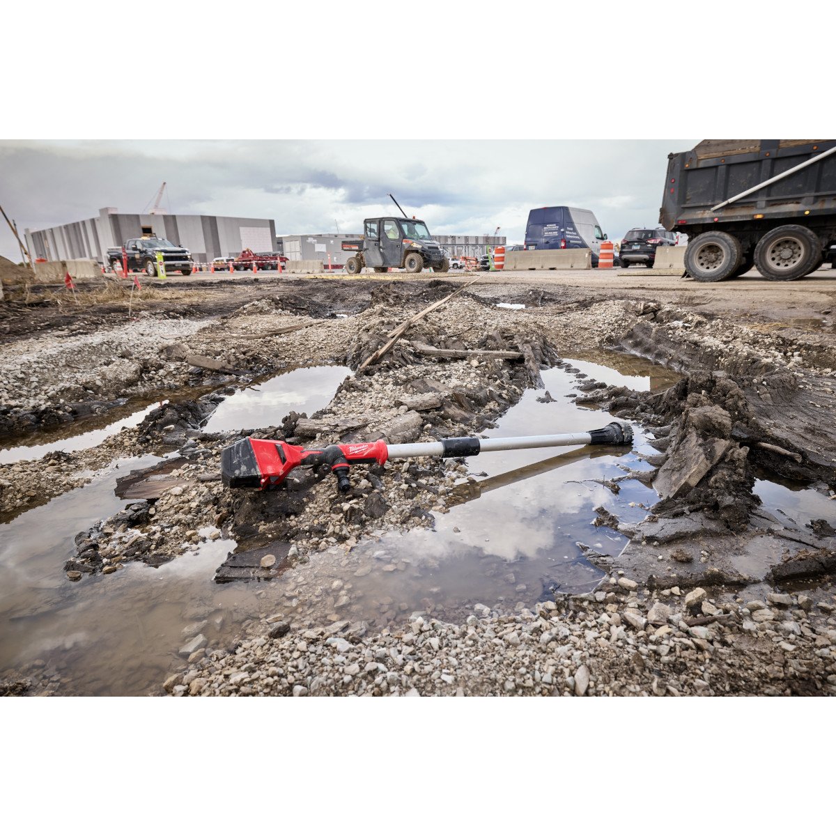 Milwaukee 2940-20 M18™ Brushless Stick Transfer Pump - in use