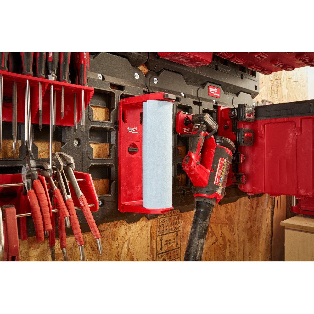 Milwaukee 48-22-8337 PACKOUT™ Roll Holder - in use
