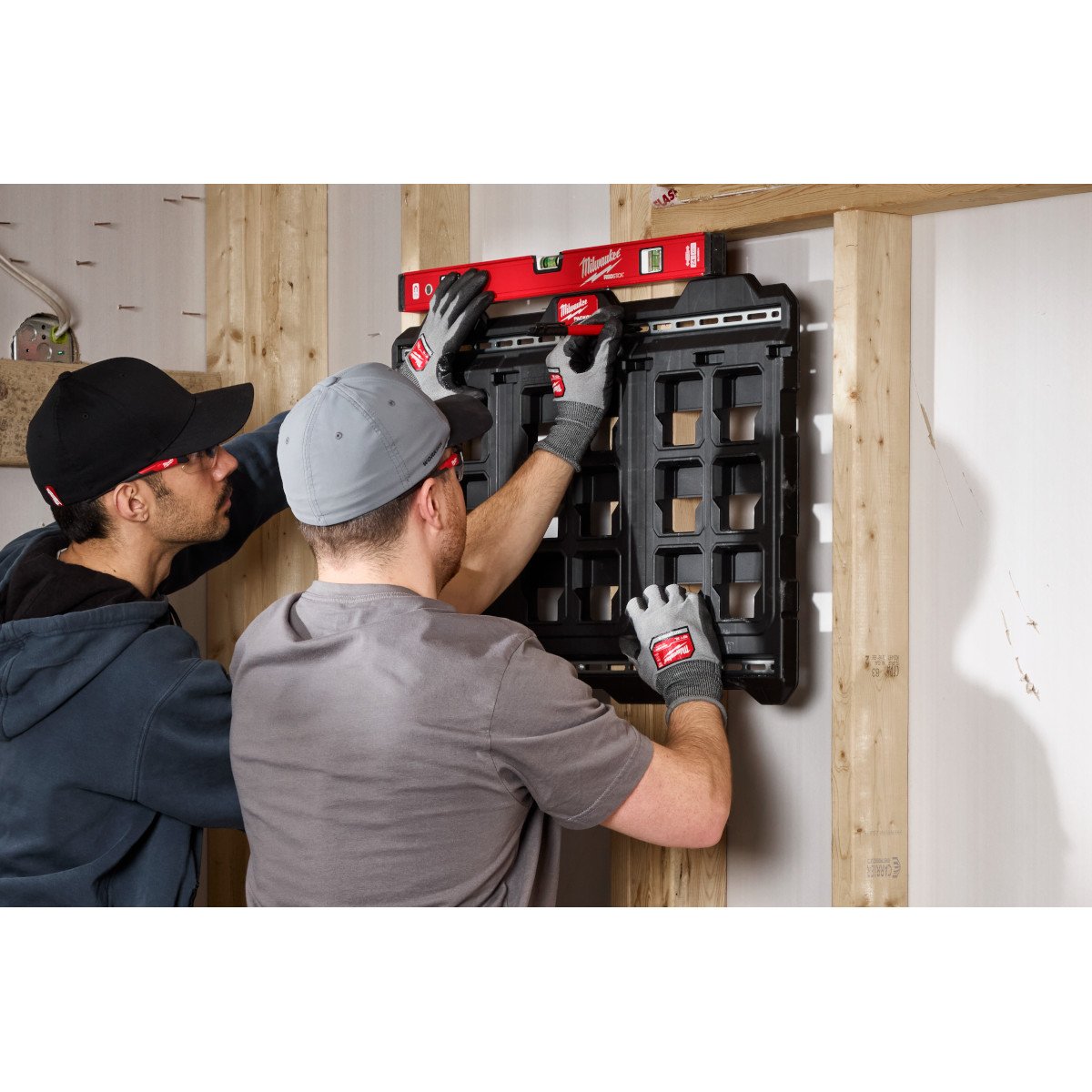 Milwaukee 48-22-8497 PACKOUT™ Large Wall Plate - in use