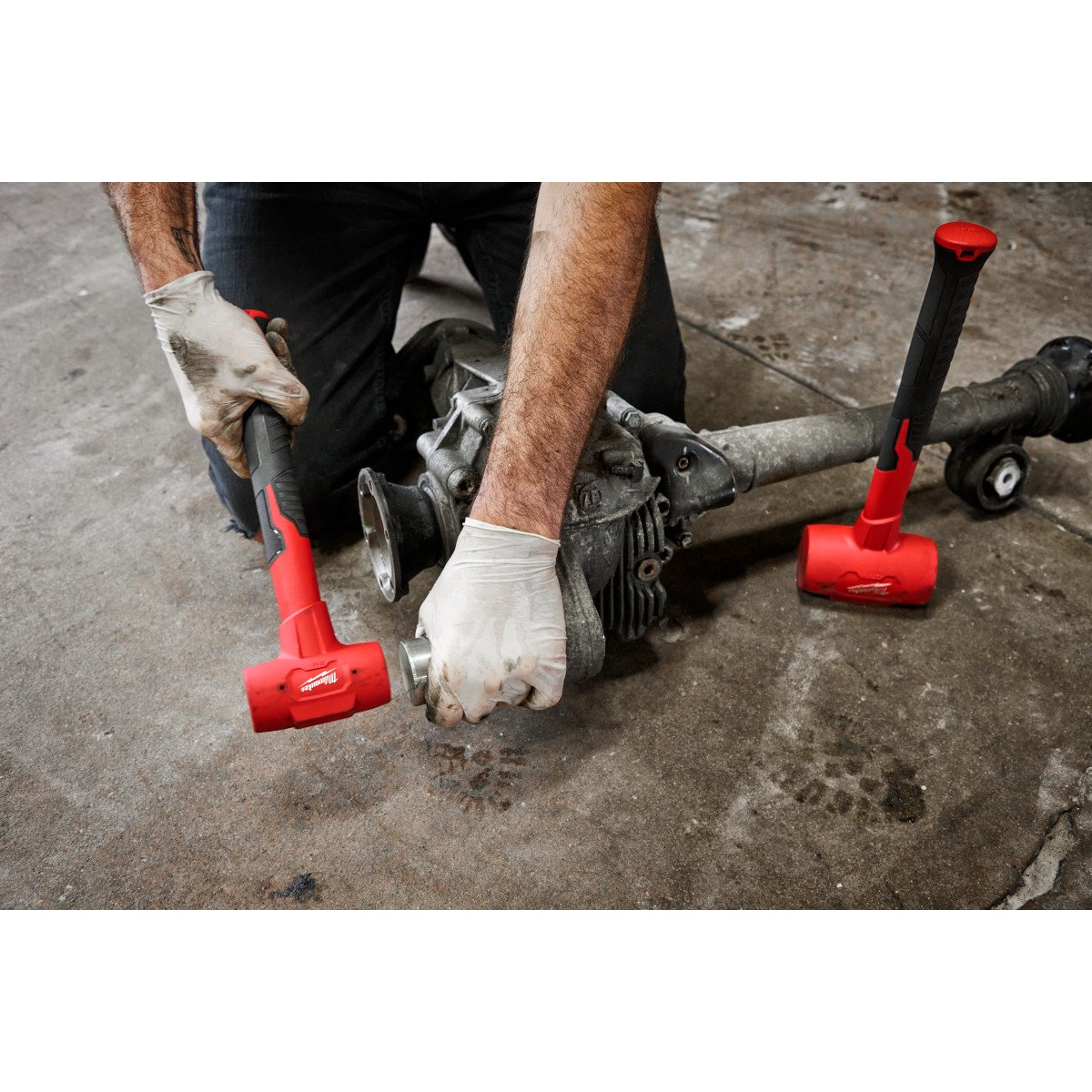 Milwaukee 48-22-9150 28oz Dead Blow Hammer - in use