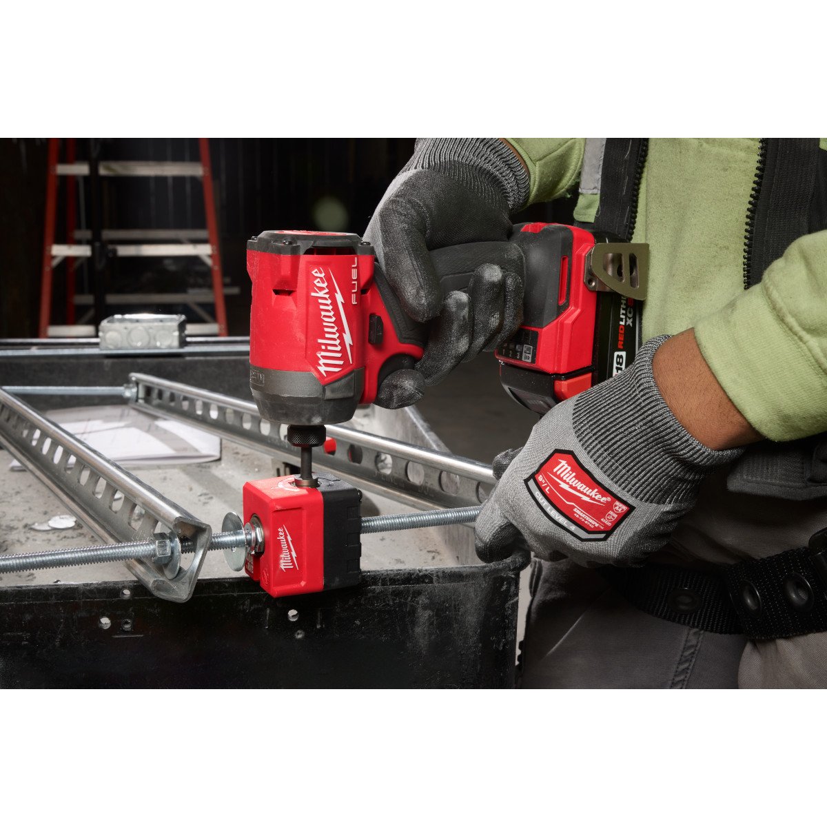 Milwaukee 48-32-2391 SHOCKWAVE Impact Duty™ 3/8" Threaded Rod Nut Runner - in use