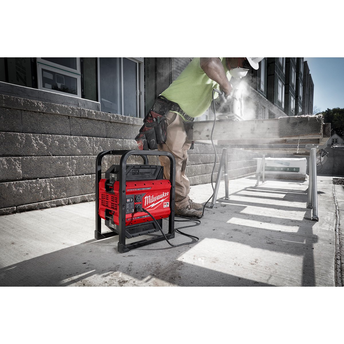 Milwaukee MXF002-2XC MX FUEL™ CARRY-ON™ 3600W/1800W Power Supply - in use