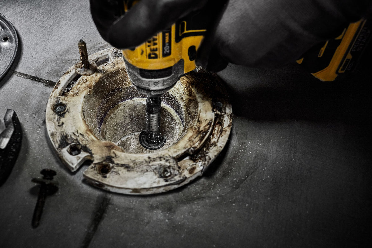 DEWALT DWAIPCIR Impact Connect Inside Pipe Cutter - in use