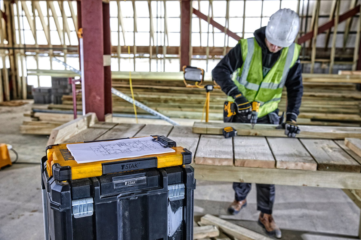 DEWALT DWST17818 Clipboard - in use