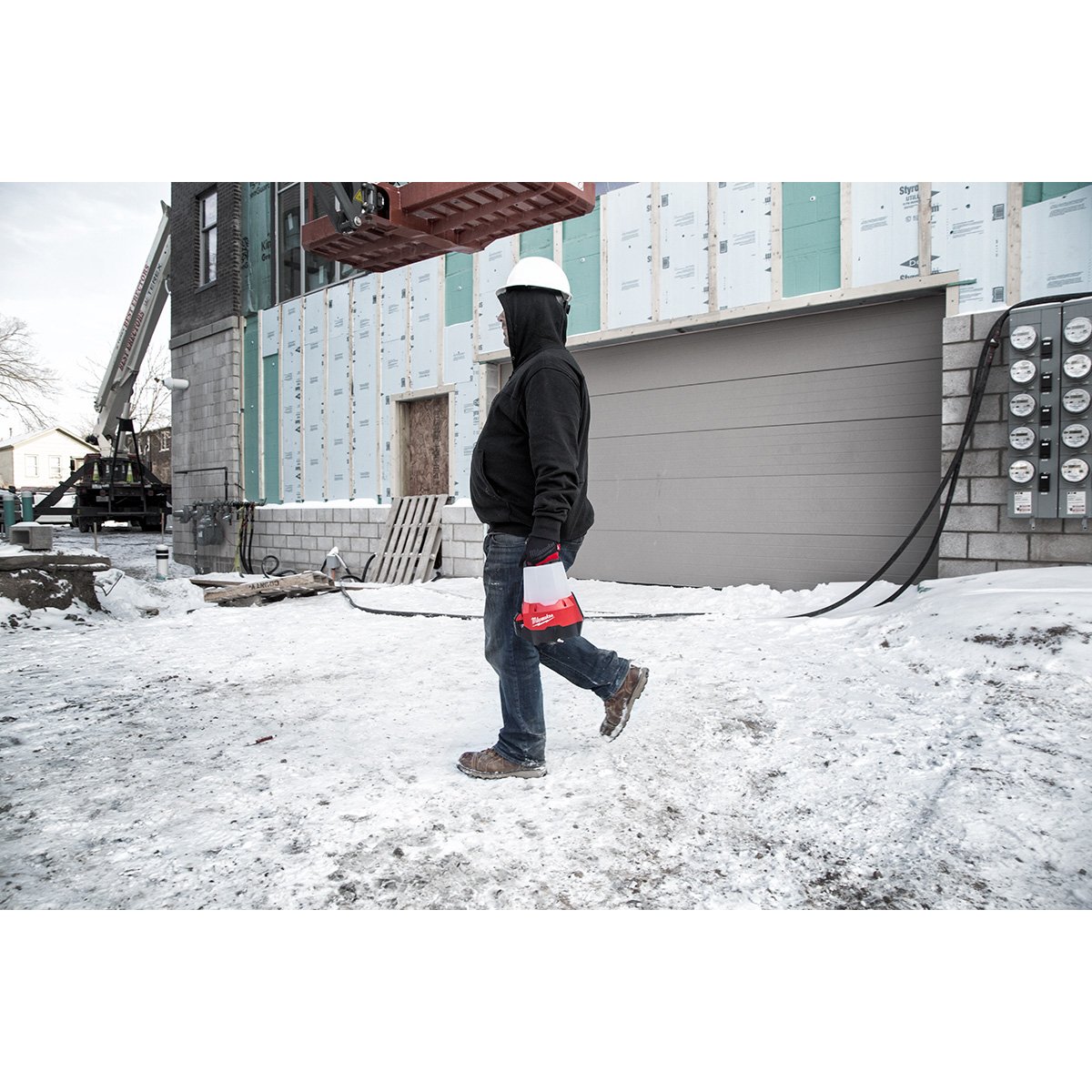 Milwaukee 2144-20 M18™ RADIUS™ Compact Site Light with Flood Mode - in use