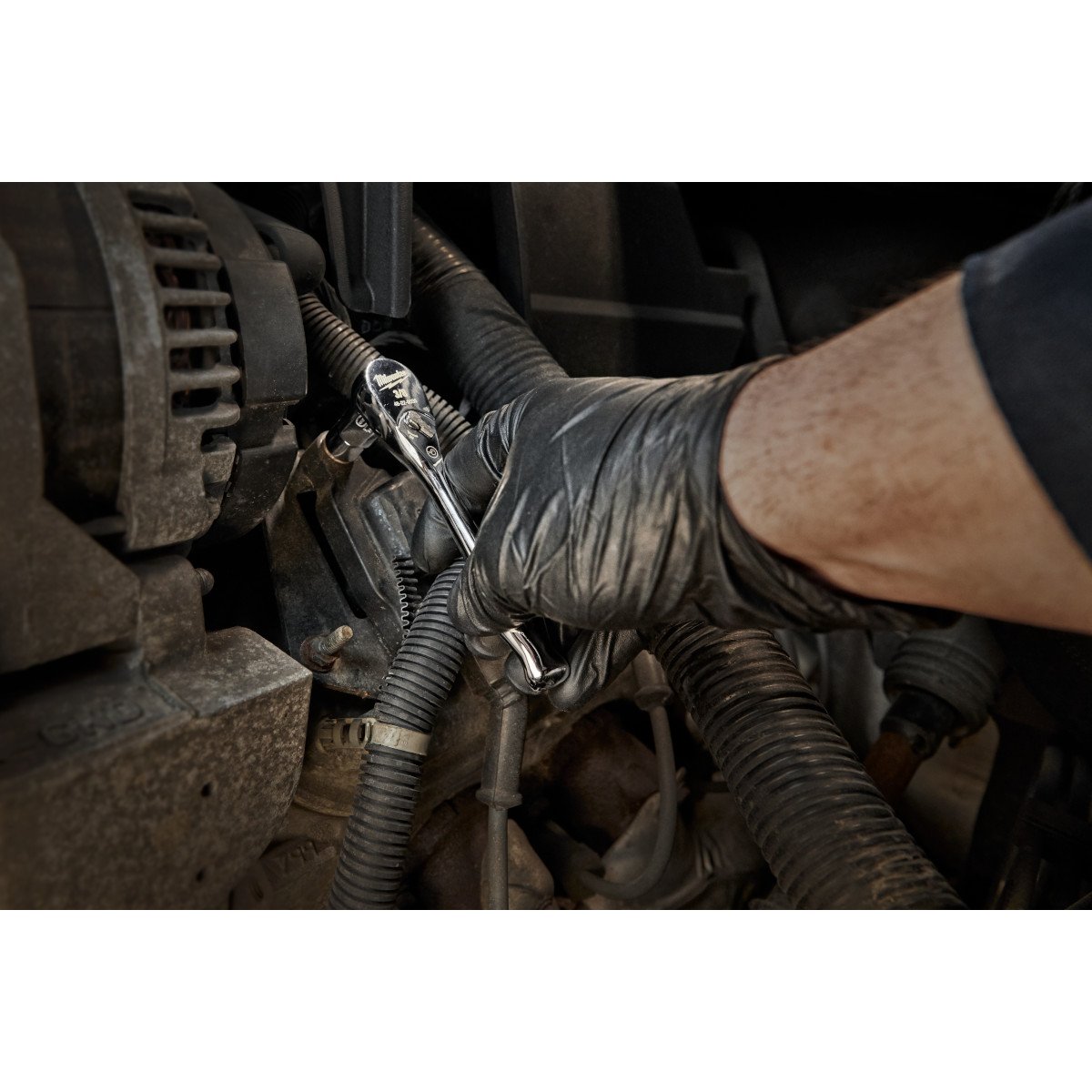 Milwaukee 48-22-9036 3/8" Drive 5" Ratchet - in use