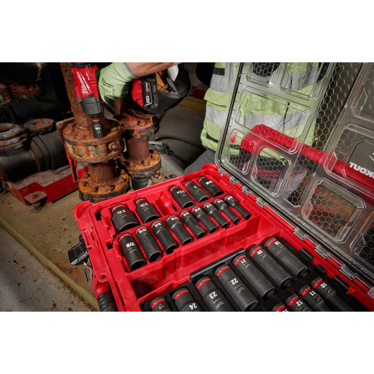 Milwaukee 49-66-6806 SHOCKWAVE Impact Duty™ Socket 1/2” Dr 31PC SAE/MM PACKOUT™ Set - in use