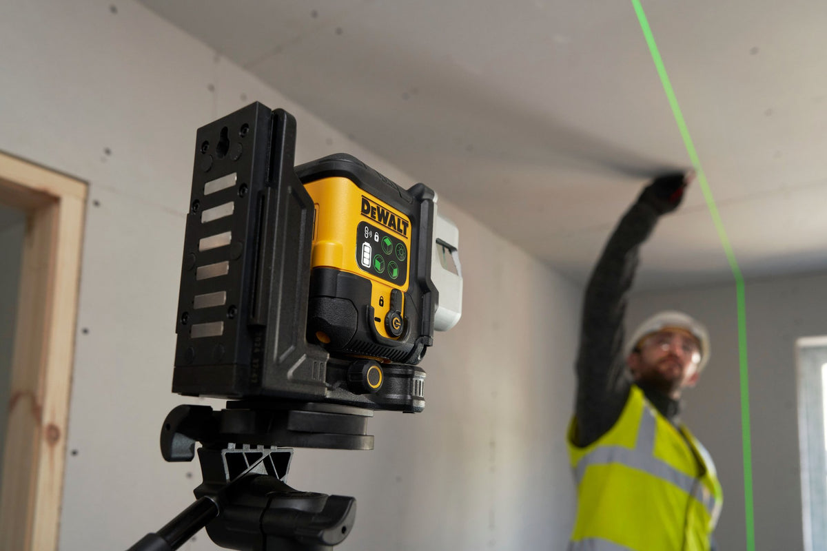 DEWALT DCLE14301GB USB Rechargeable Green 3 X 180 Degree Line Laser Base Kit - in use