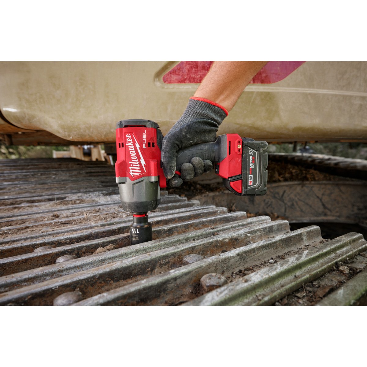 Milwaukee 2967-21F M18 FUEL™ 1/2" High Torque Impact wrench With Forge 6AH Battery - in use