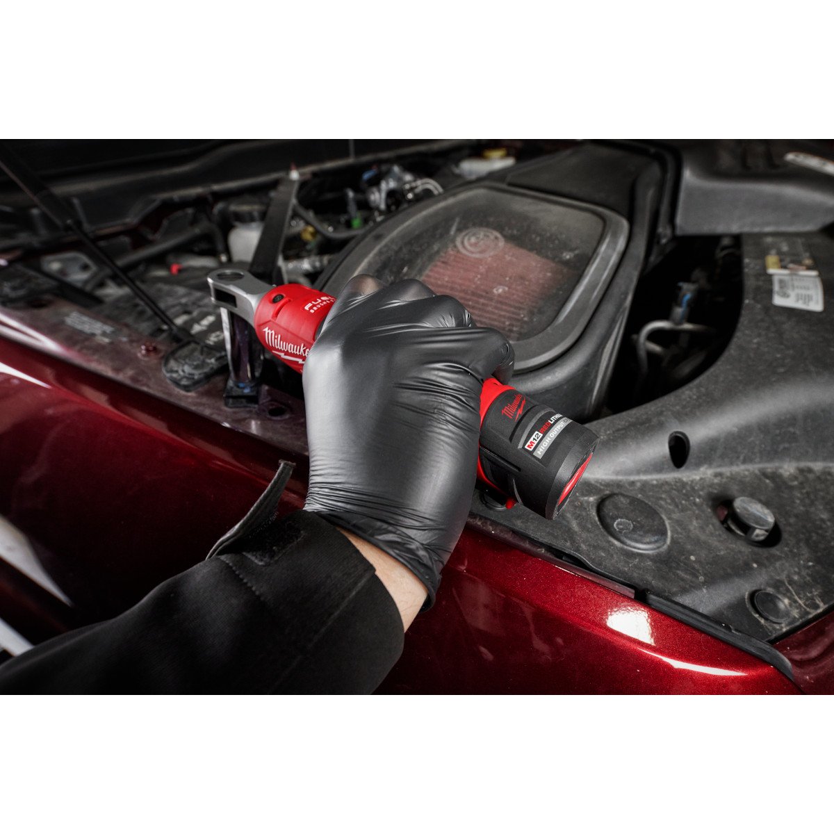 Milwaukee 48-11-2425 M12 REDLITHIUM™ HIGH OUTPUT™ CP2.5 Battery Pack - in use