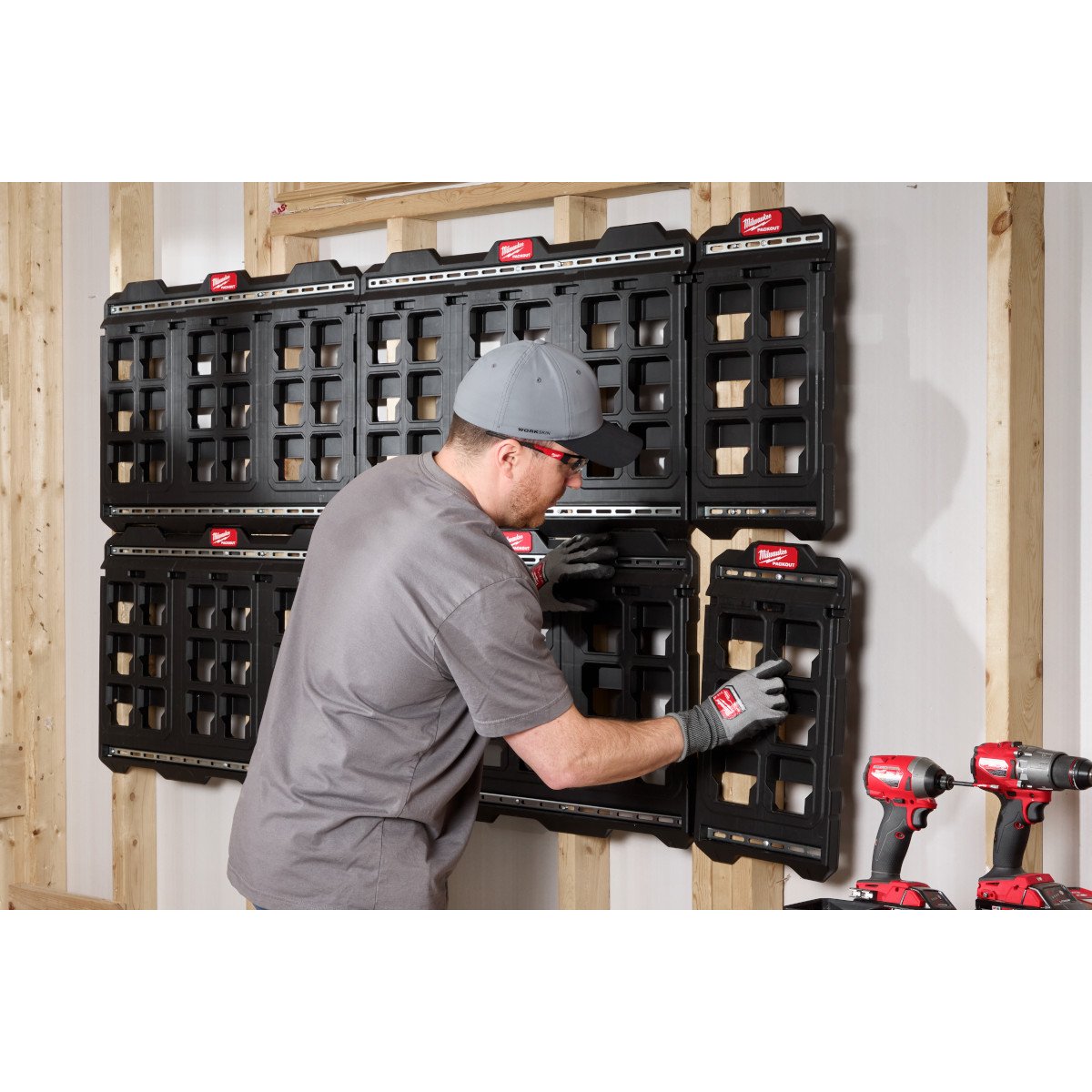 Milwaukee 48-22-8497 PACKOUT™ Large Wall Plate - feature callout